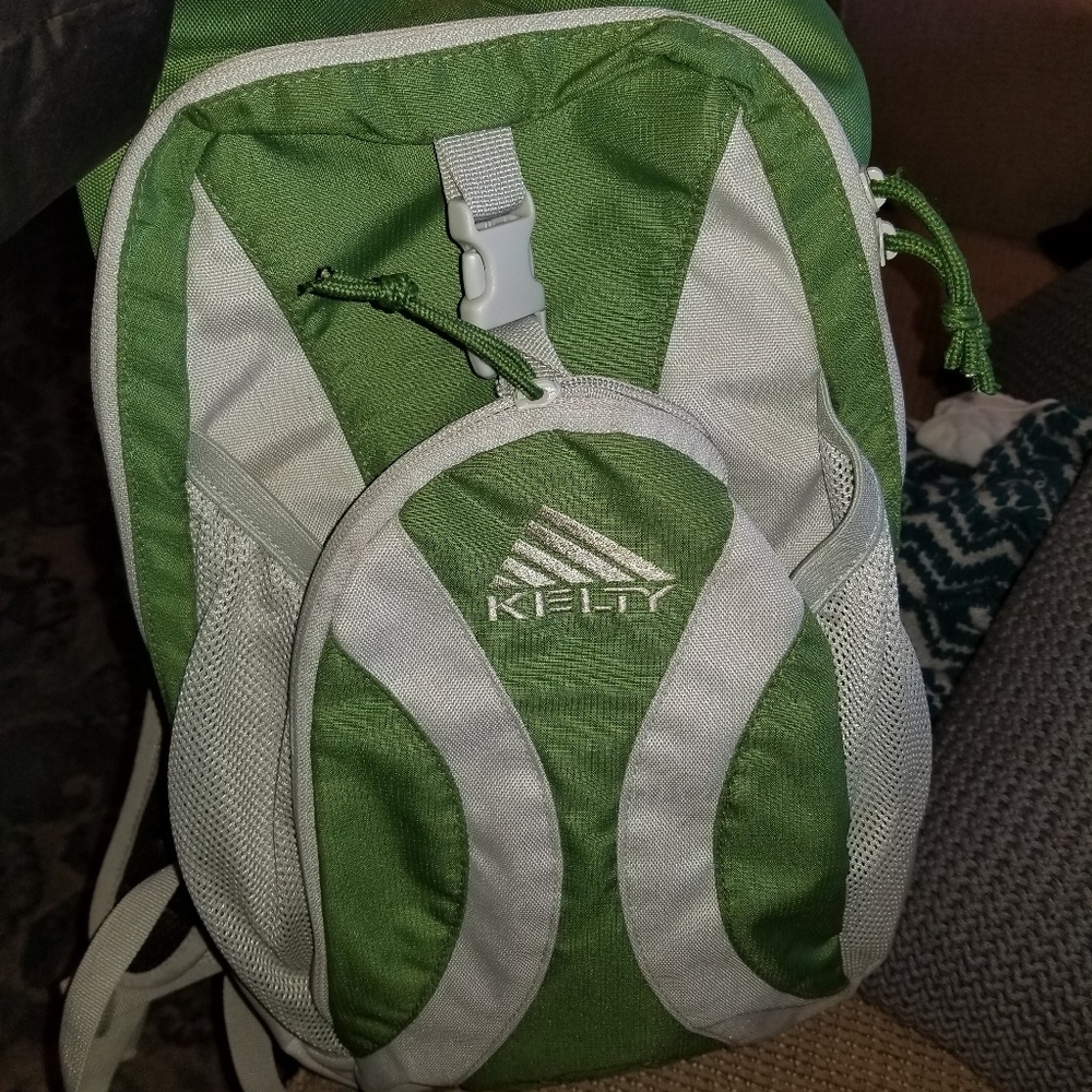 Kelty Hiking Pack Camelback, Green and Gray